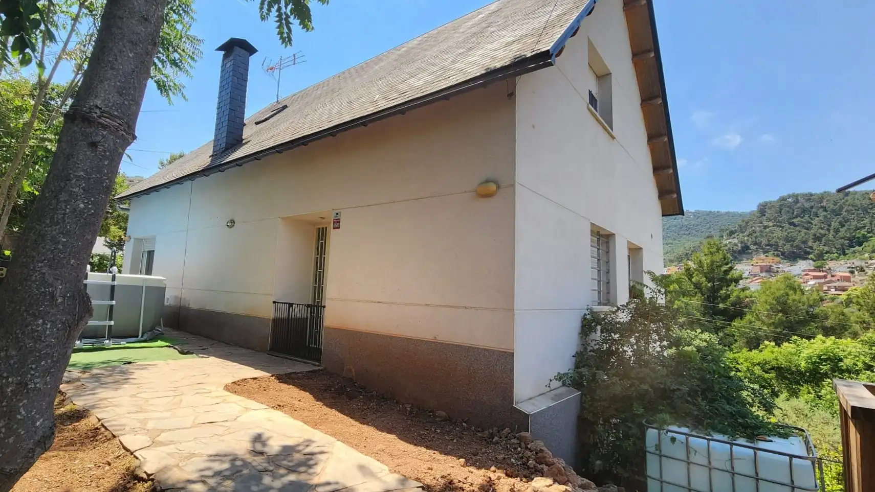 Vista exterior de Casa o chalet en venta en Vallirana con Jardín privado, Parquet y Terraza