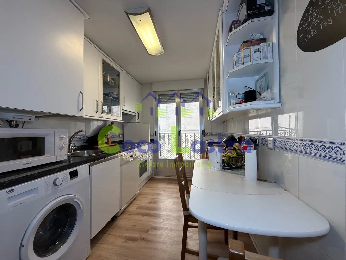 Cocina de Dúplex en venta en Salamanca con Calefacción, Parquet y Terraza