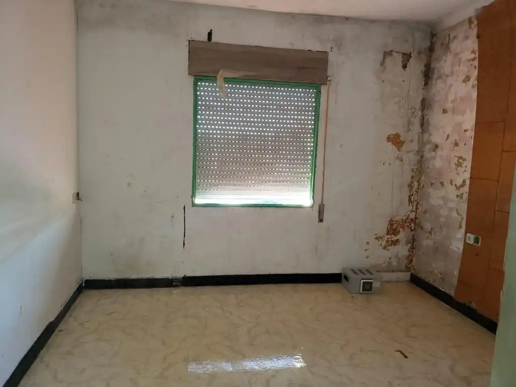 Piso en venta en Salt con Balcón