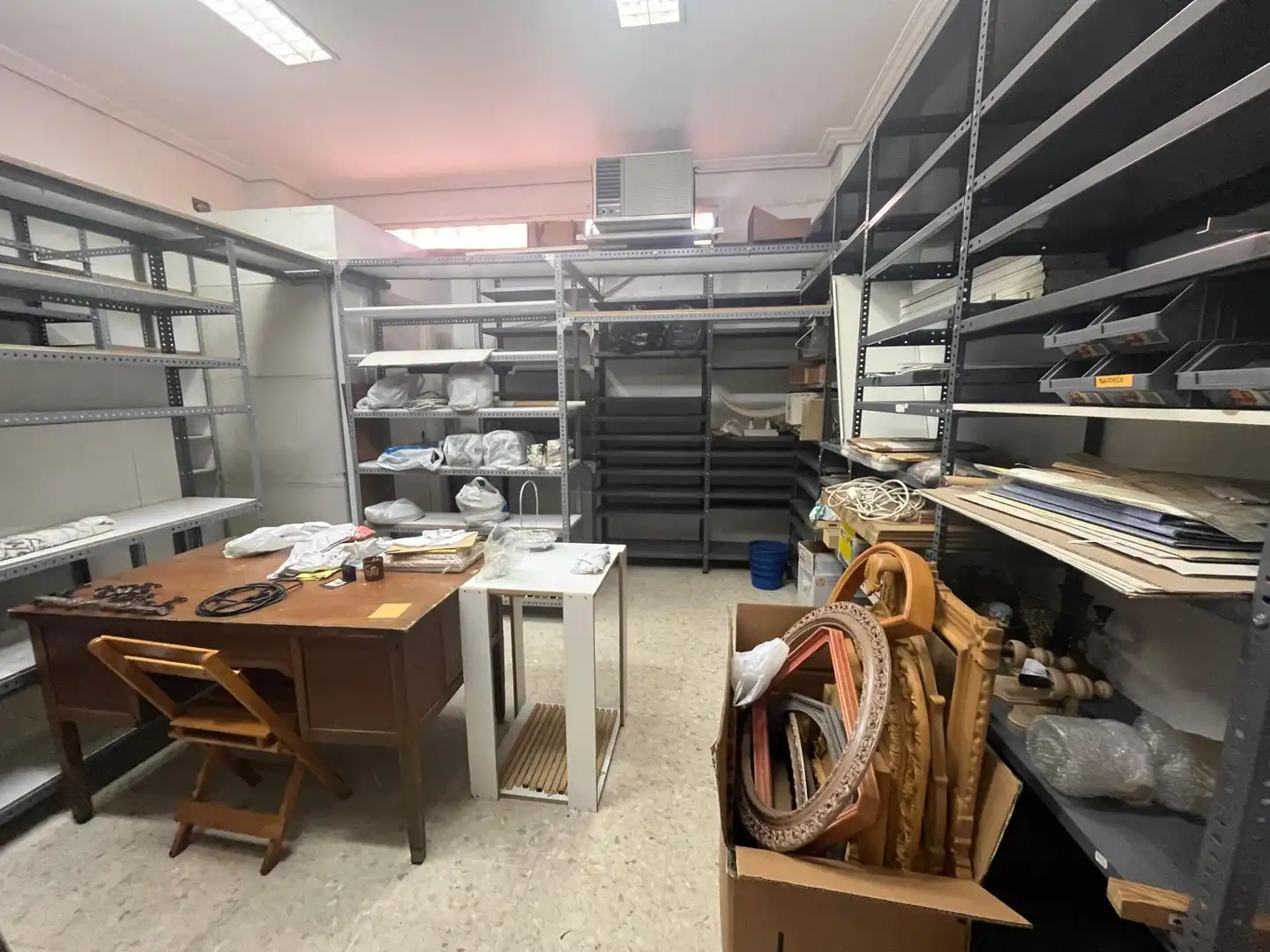 Local en venta en Sevilla con Aire acondicionado y Amueblado