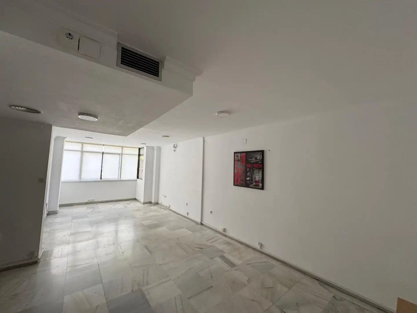 Office for rent in Puerto Deportivo