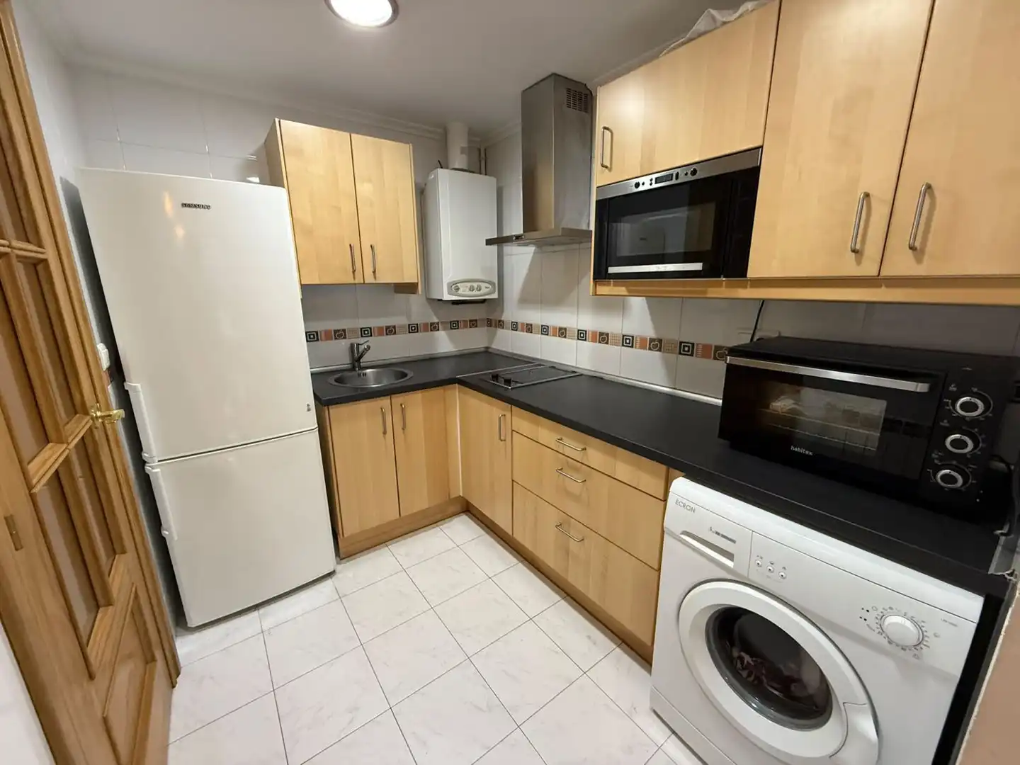 Cocina de Piso en venta en Hazas de Cesto con Calefacción, Terraza y Piscina comunitaria