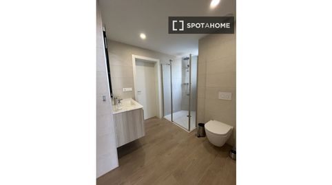 Foto 5 de Habitació a Playa Poniente, Benidorm