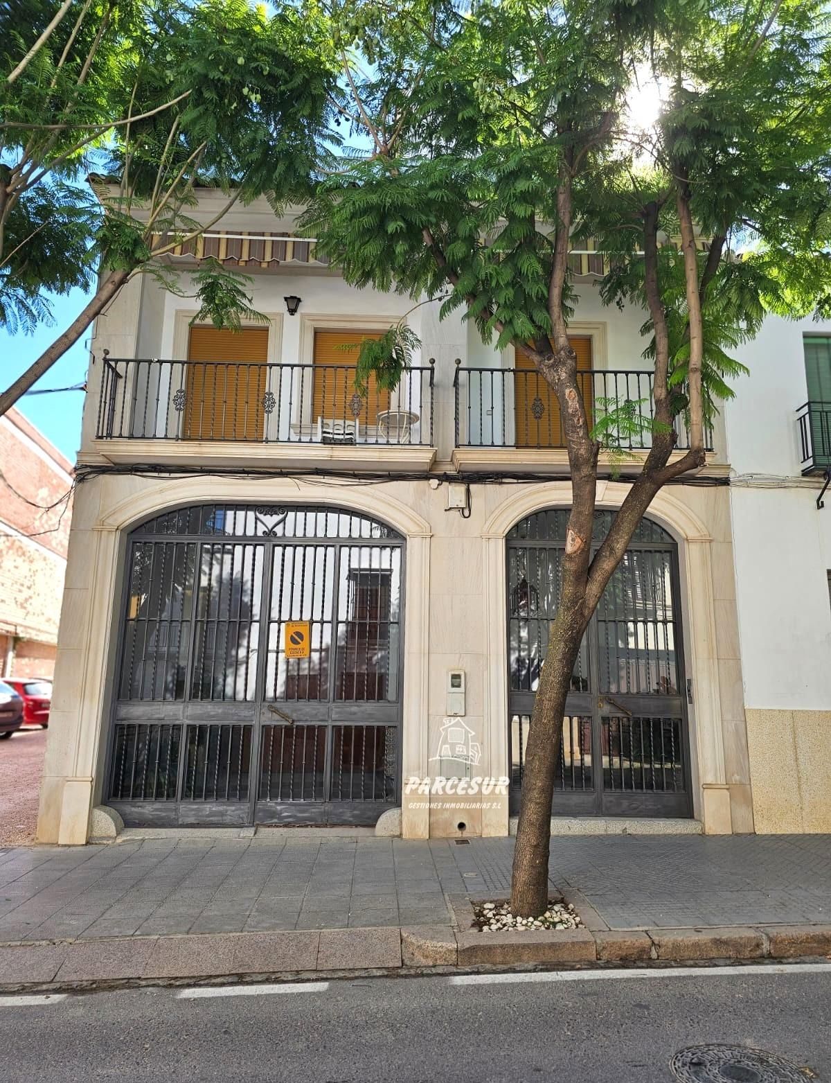 Vista exterior de Casa o xalet en venda en Montalbán de Córdoba amb Aire condicionat, Terrassa i Traster