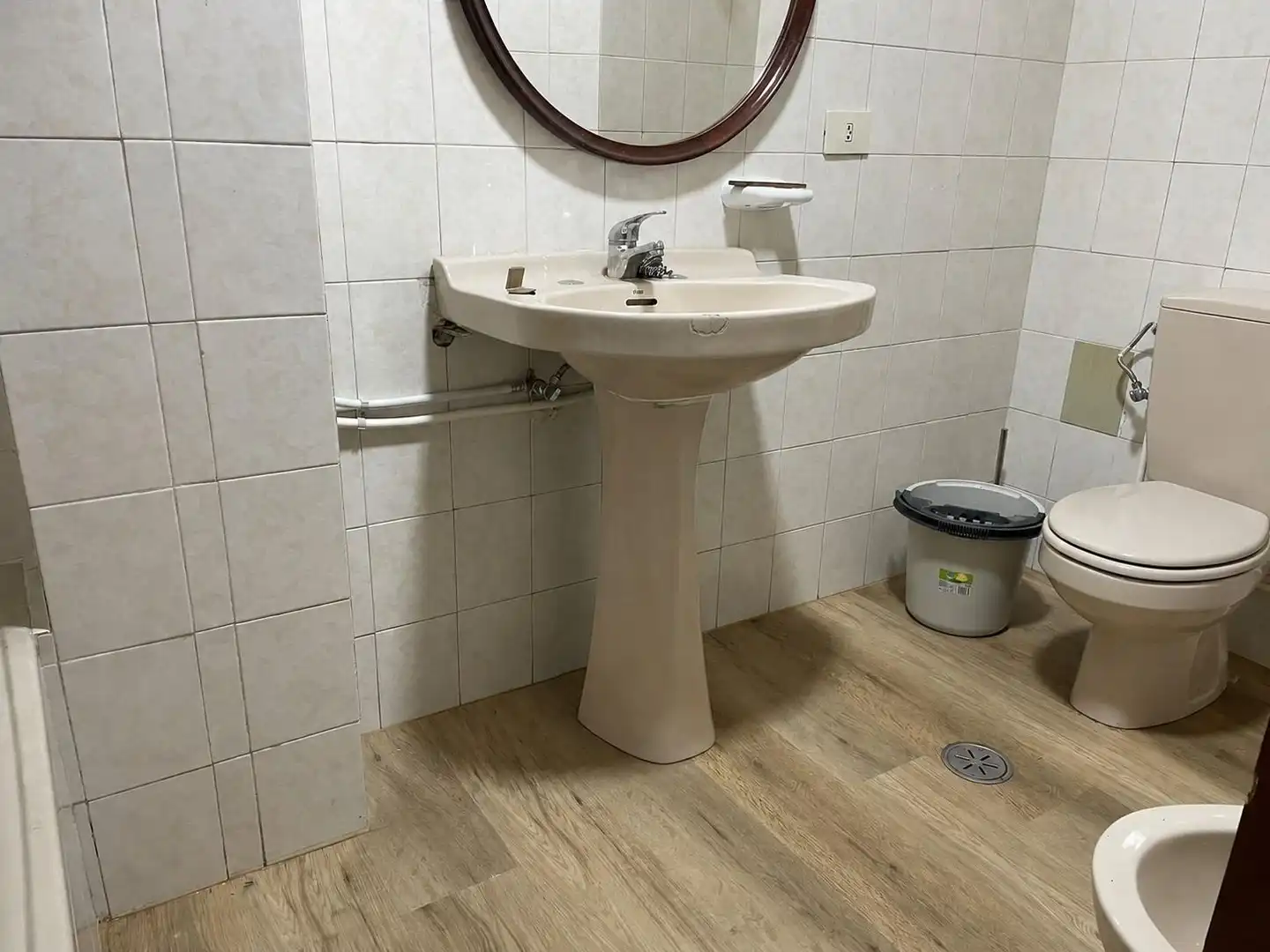 Bathroom of Flat for sale in Vigo 