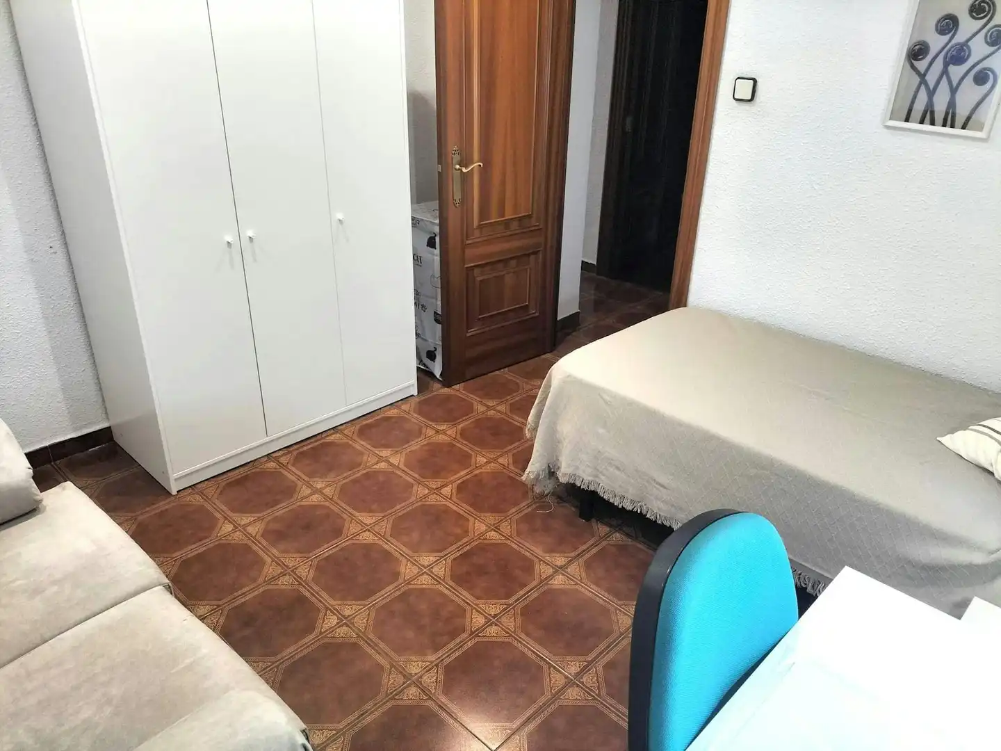 Bedroom of Flat for share in Valencia  with Air Conditioner, Heating and Furnished