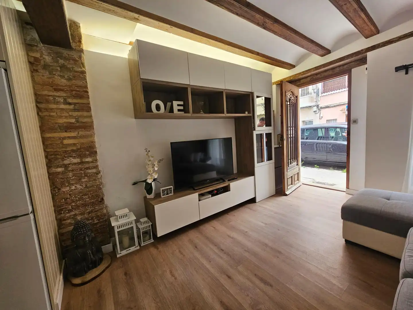 Sala d'estar de Casa adosada en venda en Valencia amb Aire condicionat, Parquet i Terrassa
