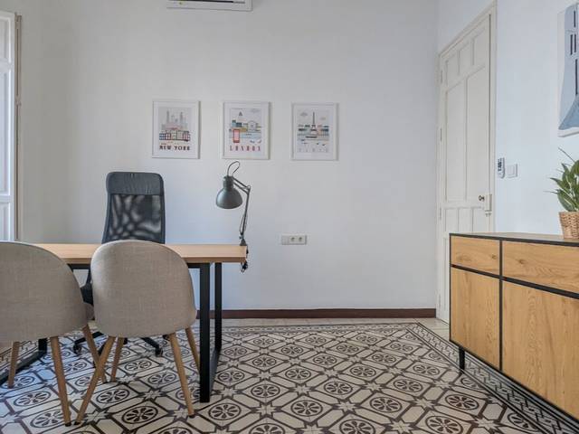 Oficina en Alquiler en Calle Claudio Marcelo, 15 en Zona Centro