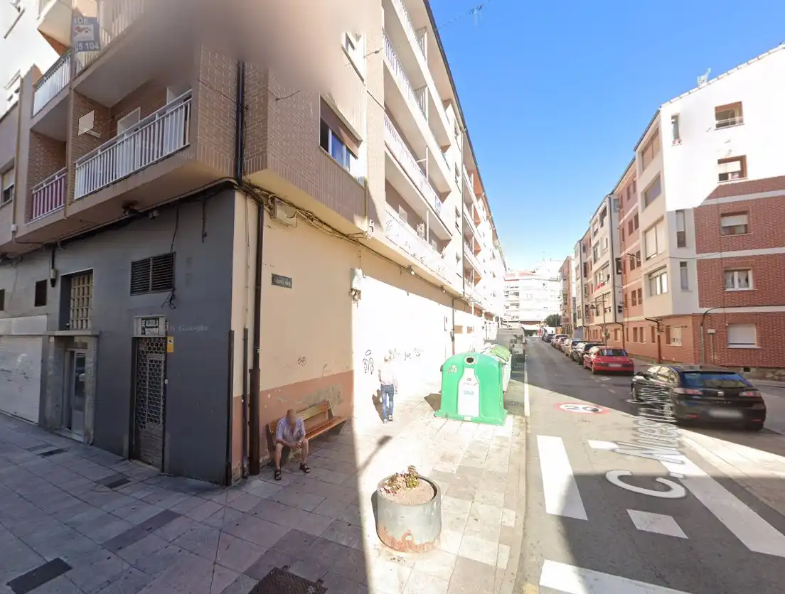 Vista exterior de Pis en venda en Castro-Urdiales amb Calefacció, Moblat i Forn