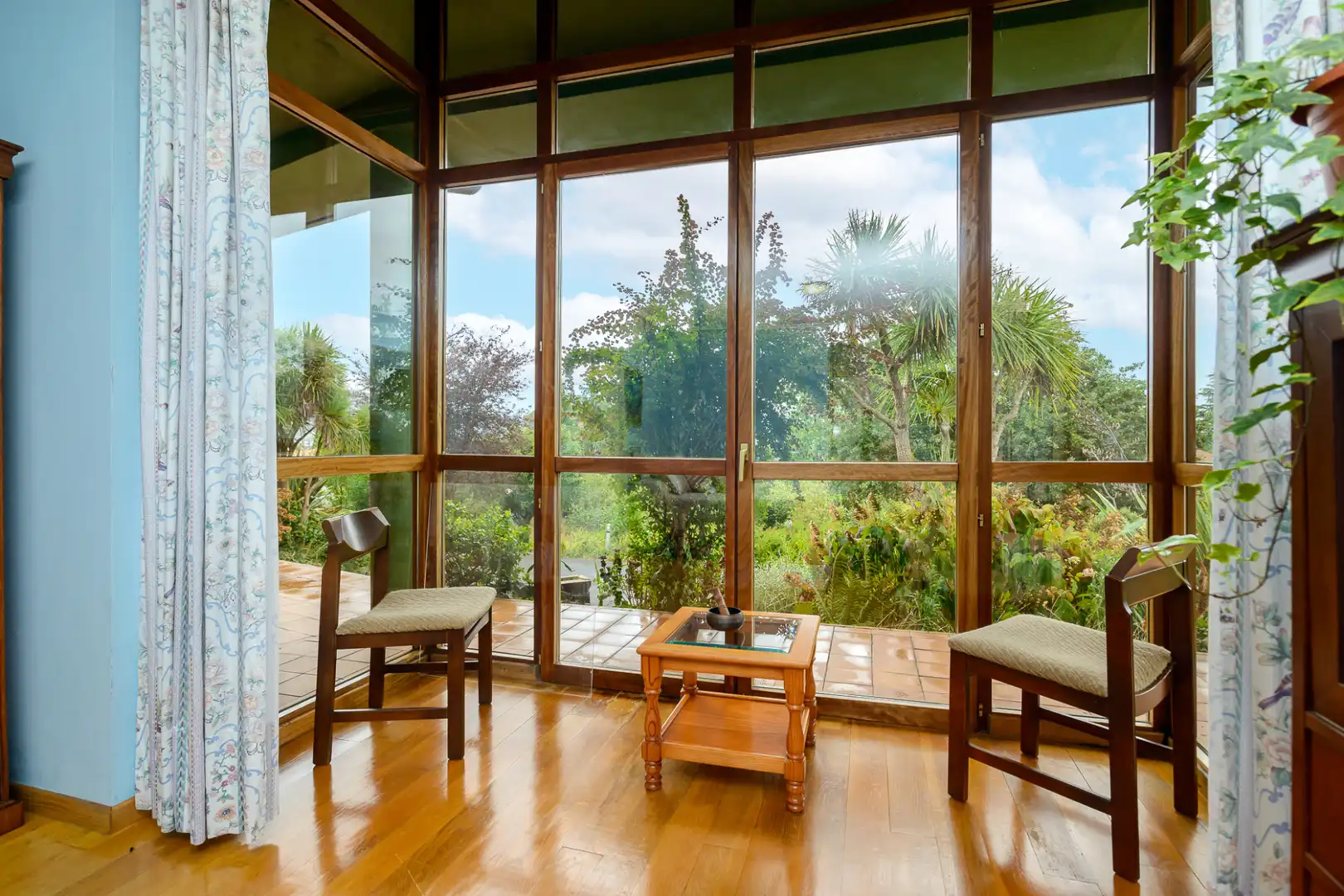 Jardín de Casa o chalet en venta en Oviedo  con Calefacción, Jardín privado y Parquet