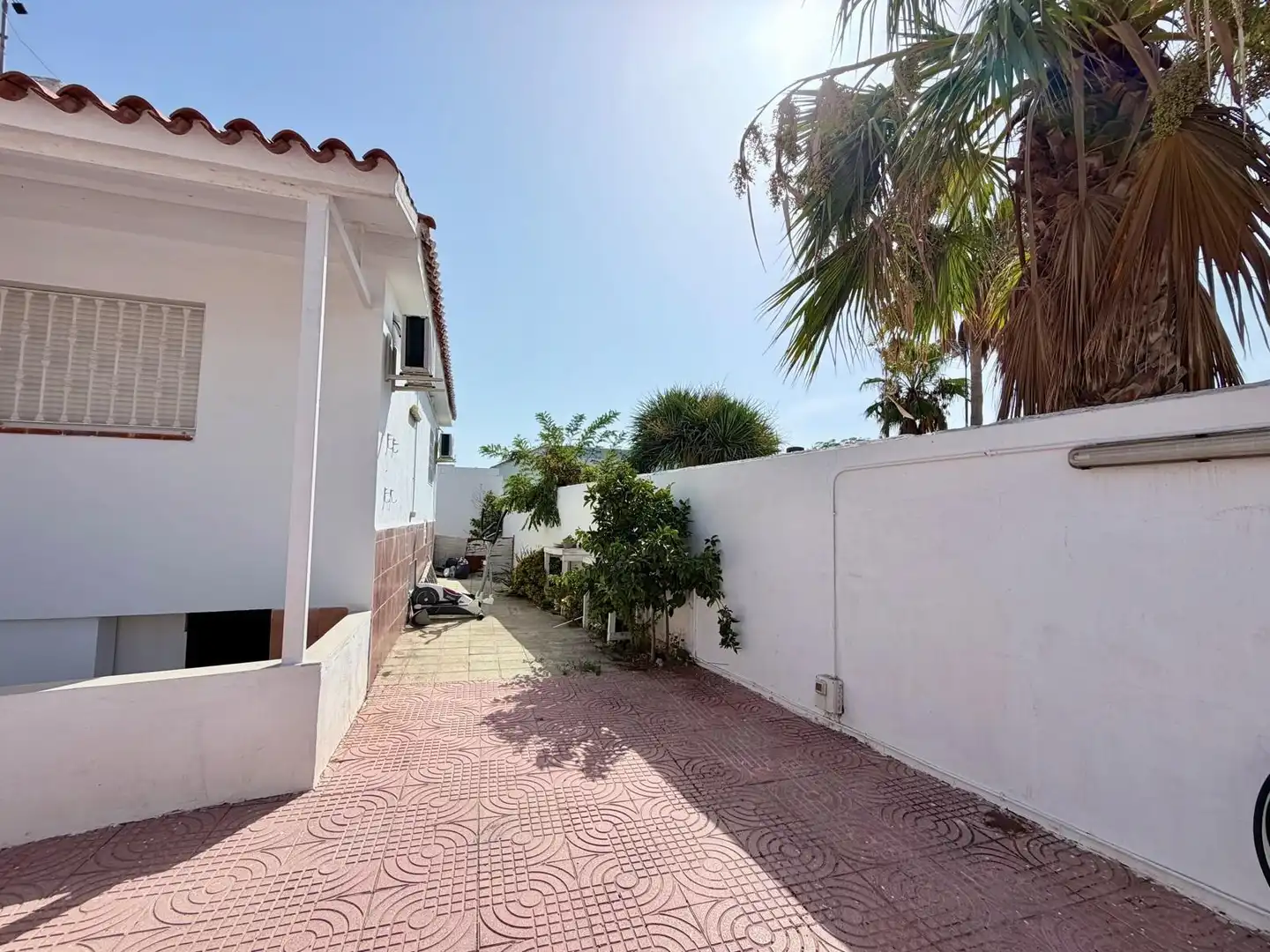 Exterior view of Houses for sale in Roquetas de Mar  with Air Conditioner, Heating and Private garden