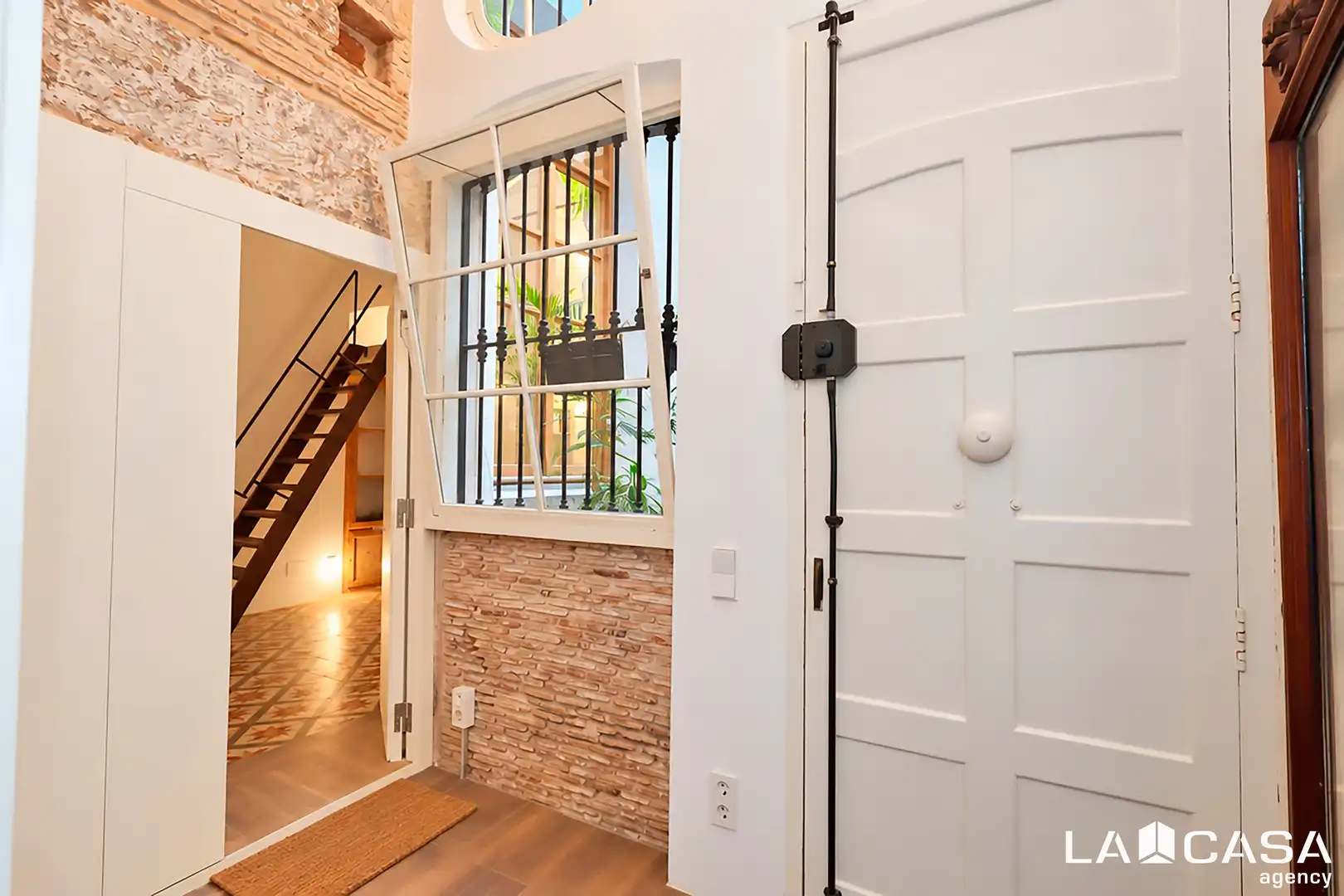 Maisonette zum Verkauf in Barcelona, Barcelona