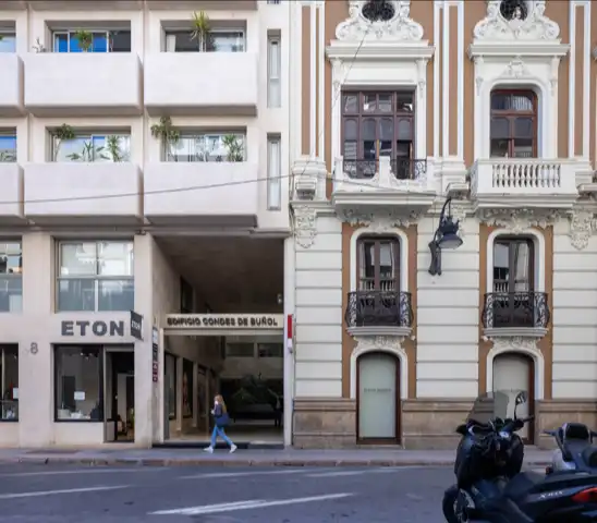 Oficina amb ascensor de lloguer a Carrer d'Isabel la Catòlica