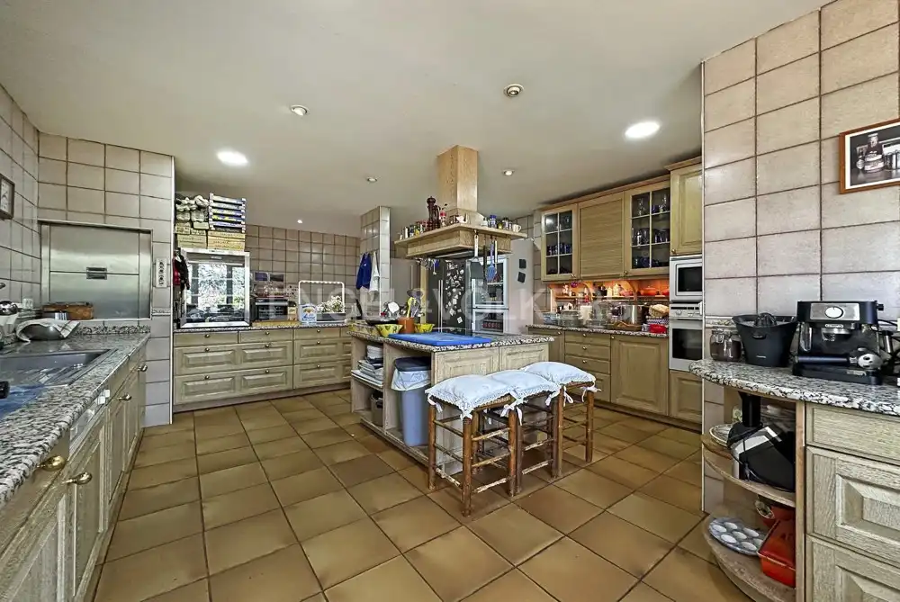 Cocina de Finca rústica en venta en Ciudalcampo con Aire acondicionado, Calefacción y Jardín privado