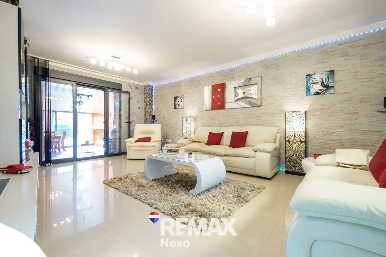 Casa adosada en venta en Cigales con Calefacción, Jardín privado y Terraza