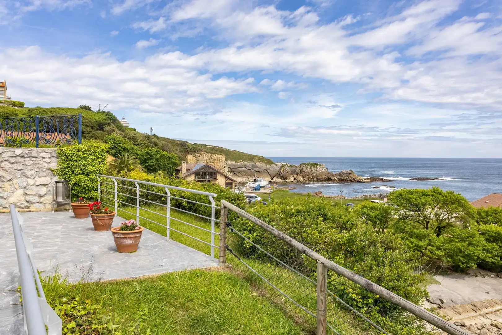 Terraza de Piso en venta en San Vicente de la Barquera con Calefacción, Terraza y Piscina comunitaria