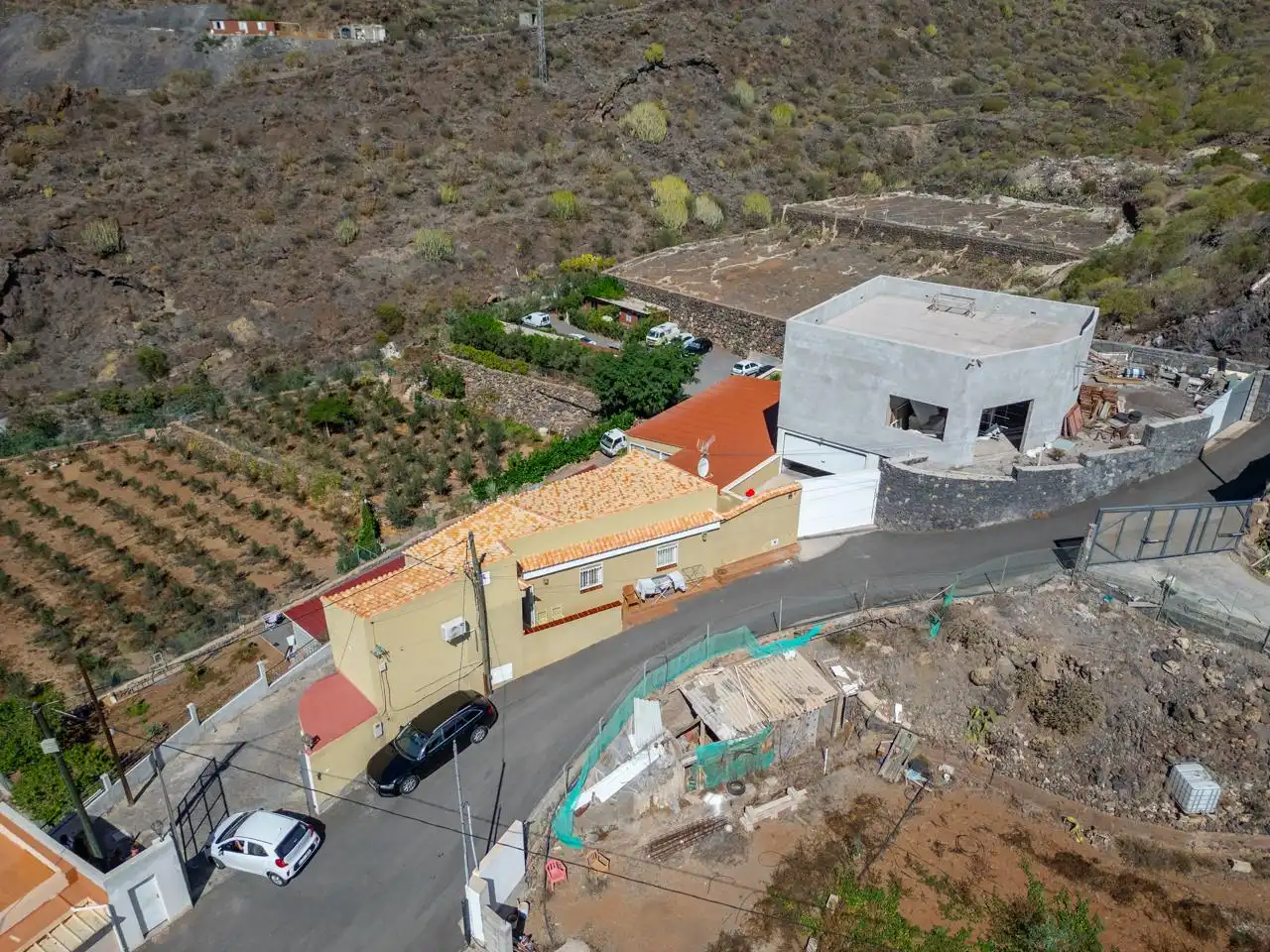 Vista exterior de Finca rústica en venda en Santiago del Teide amb Jardí privat i Terrassa