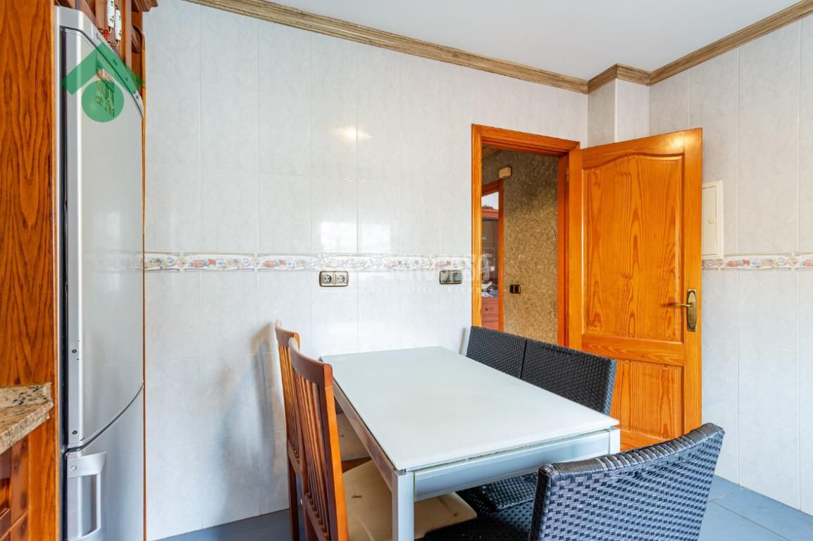 Dining room of Single-family semi-detached for sale in Vélez-Málaga  with Terrace, Storage room and Furnished