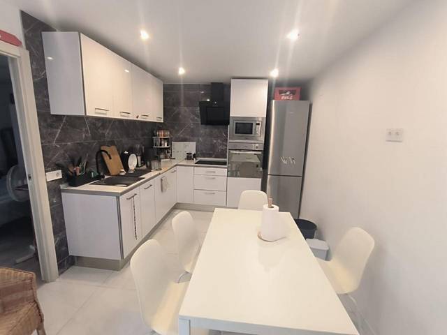 Piso en Venta en  CAPITAN ANTONI MENA en Reina Victoria - Miguel Hernández
