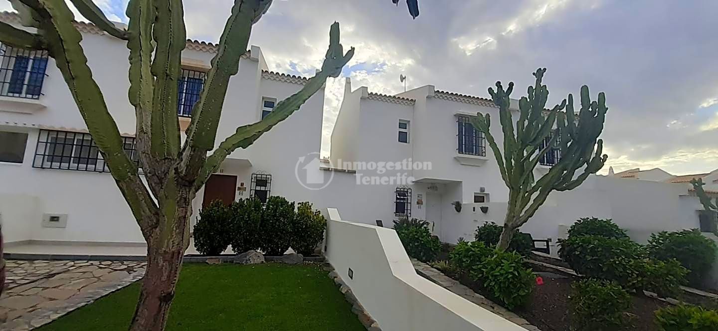 Vista exterior de Planta baixa en venda en San Miguel de Abona amb Jardí privat, Terrassa i Moblat