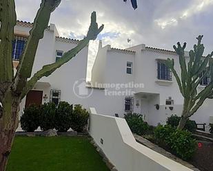 Vista exterior de Planta baixa en venda en San Miguel de Abona amb Jardí privat, Terrassa i Moblat