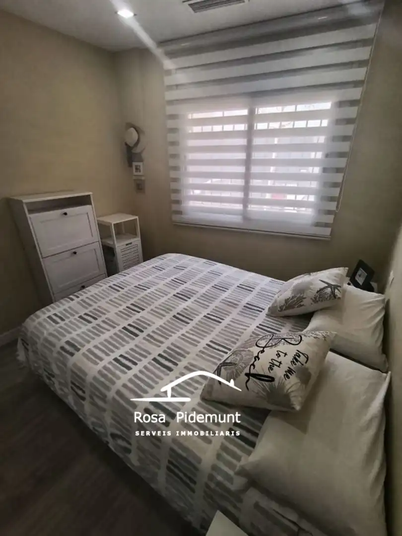 Schlafzimmer von Erdgeschoss zum Verkauf in Centre