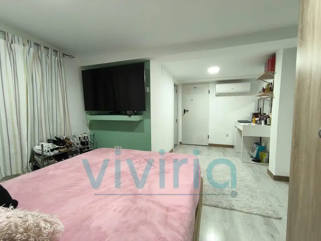 Dormitori de Casa o xalet en venda en Paterna amb Balcó