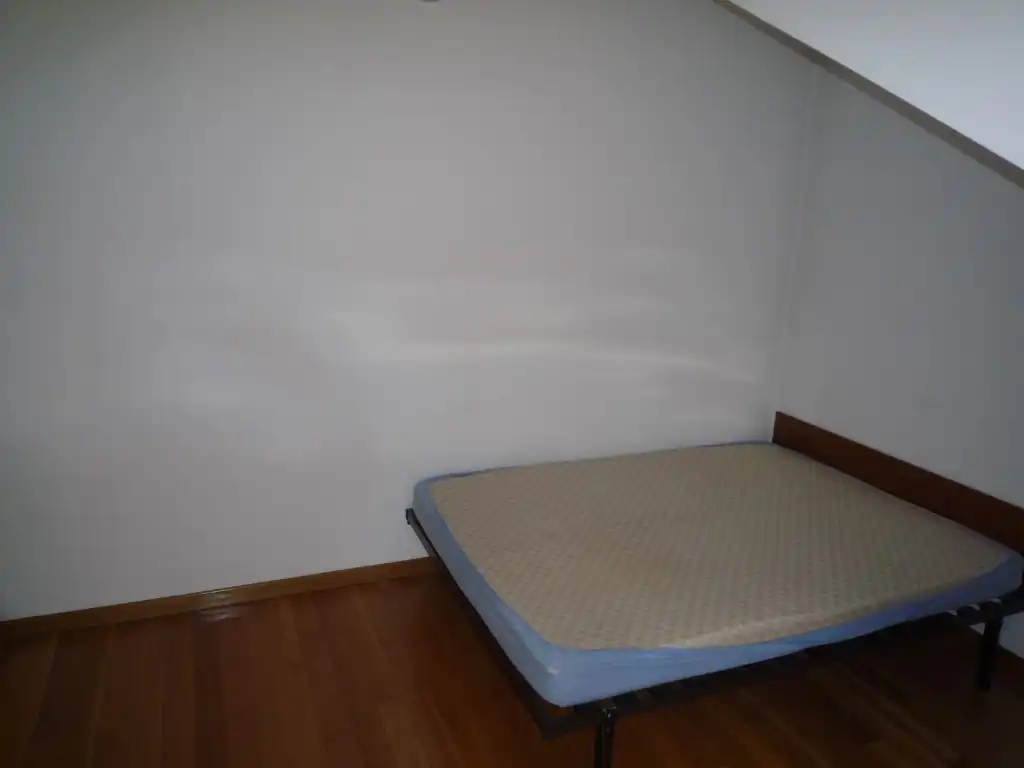 Dormitori de Casa o xalet en venda en Toral de los Vados