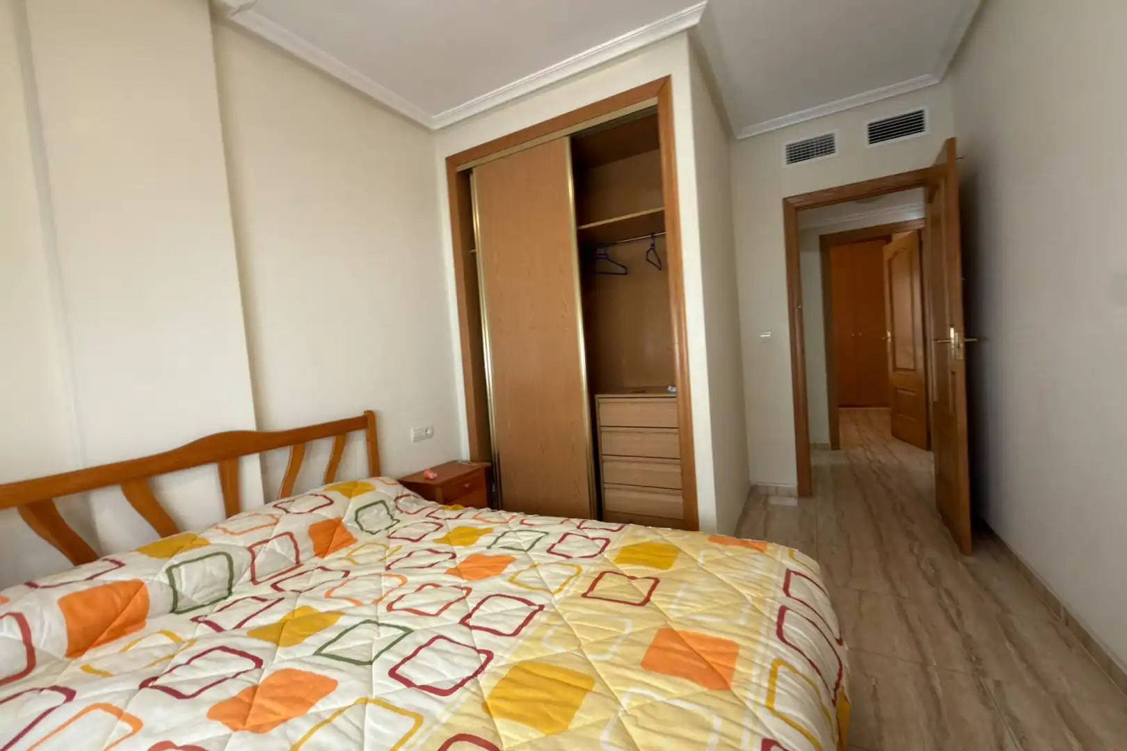 Bedroom of Apartments for sale in Playa de los Locos