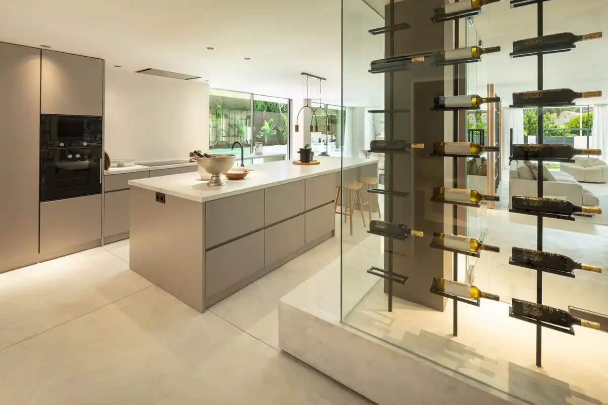 Chalet con piscina en venta en Nueva Andalucía, imagen 7