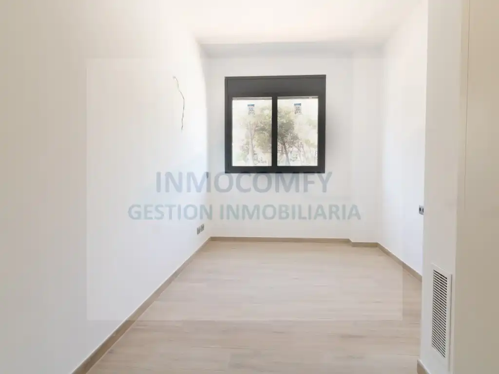 Piso con ascensor en venta en Calle De La Torre Mora 33, imagen 23