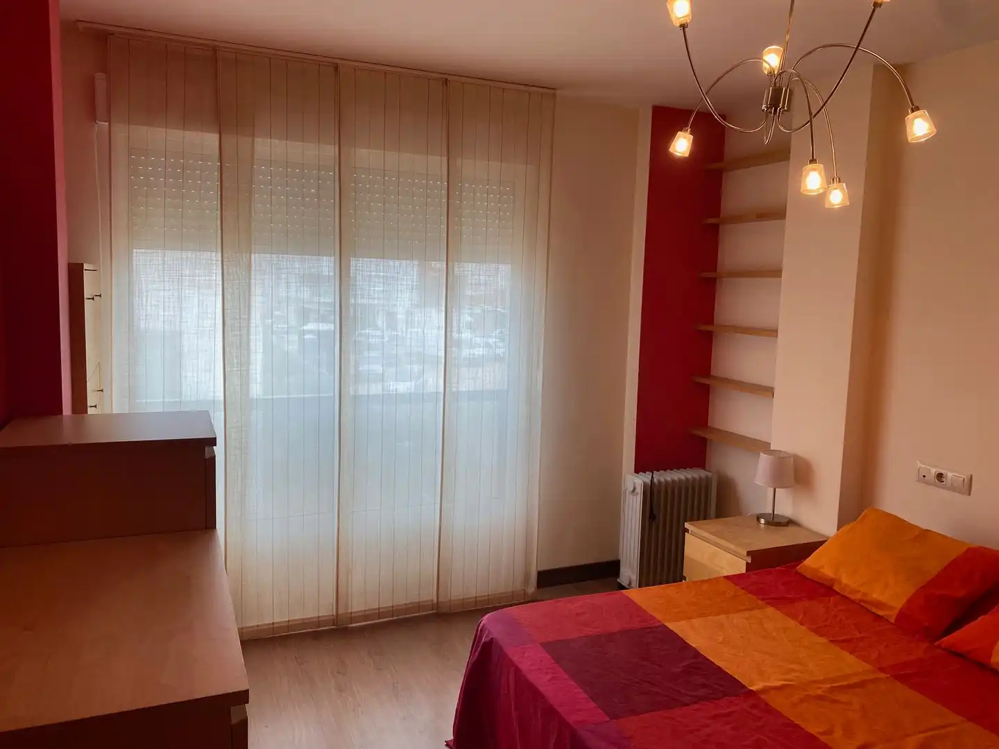 Habitación de Piso en venta en Castuera con Aire acondicionado, Amueblado y Balcón