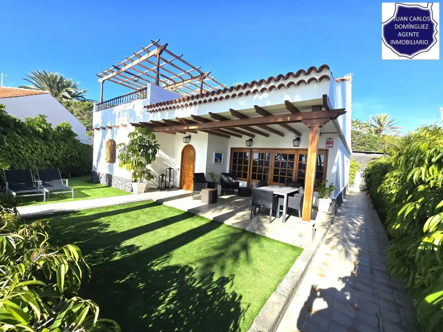 Vista exterior de Casa o chalet de alquiler en San Bartolomé de Tirajana con Aire acondicionado, Jardín privado y Terraza