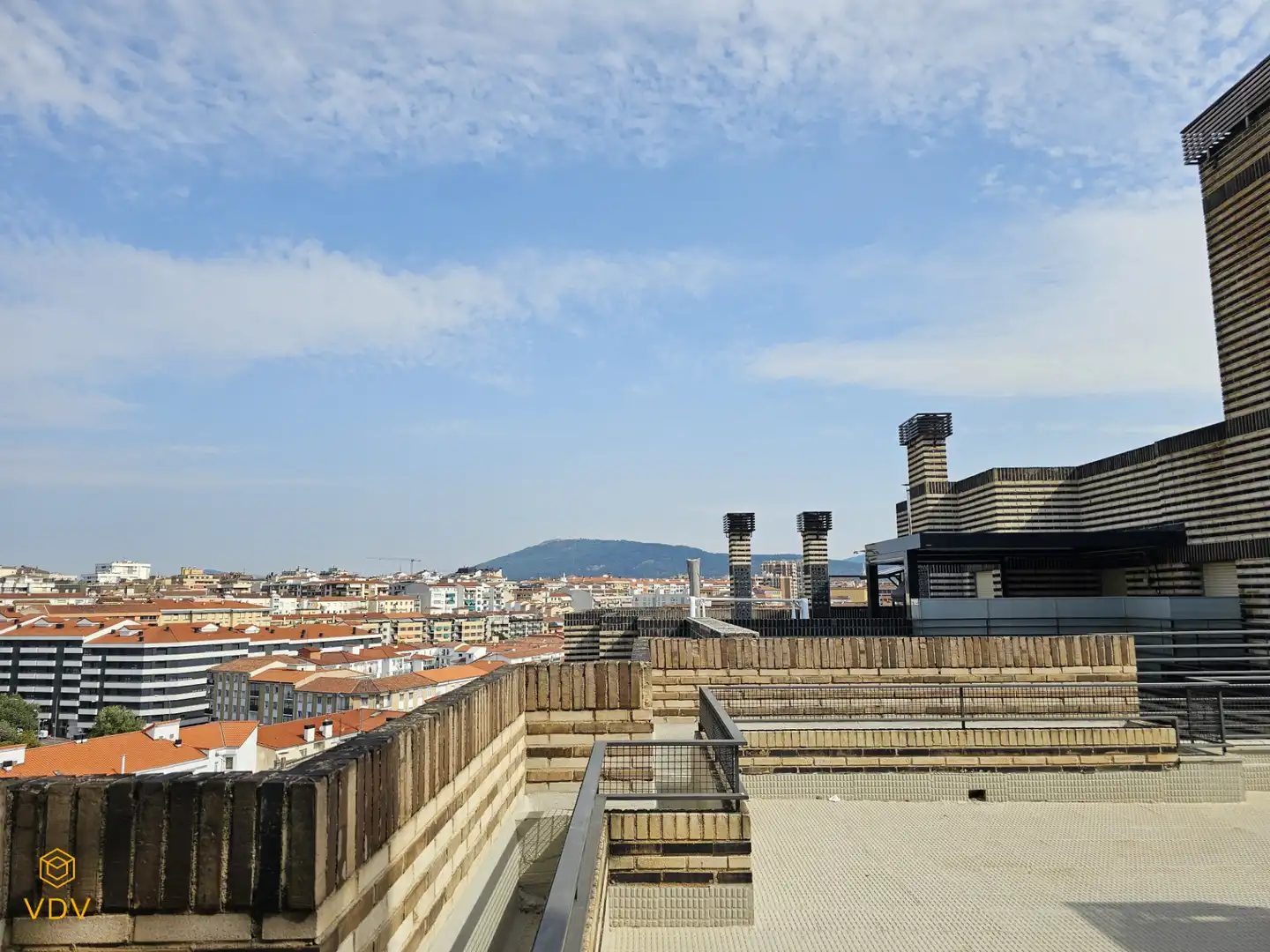 Vista exterior de Pis en venda en  Pamplona / Iruña amb Aire condicionat, Calefacció i Parquet
