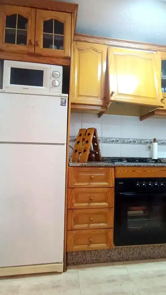 Cuina de Dúplex en venda en San Pedro del Pinatar amb Aire condicionat, Terrassa i Moblat