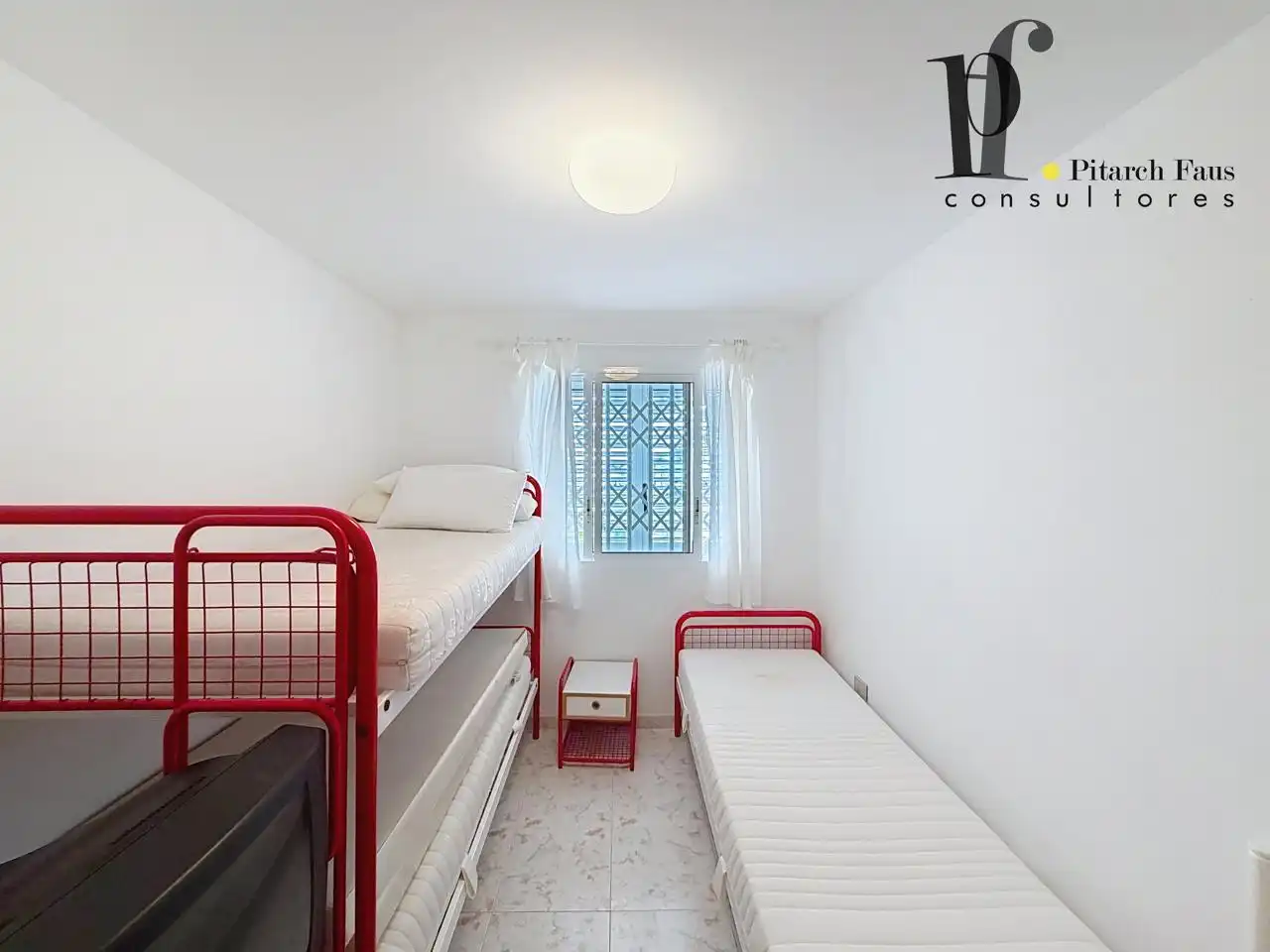 Habitación de Planta baja en venta en Moncofa con Aire acondicionado y Terraza