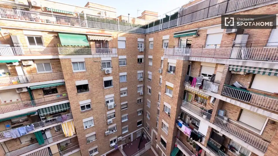 Vista exterior de Pis de lloguer en Barcelona amb Aire condicionat, Calefacció i Moblat