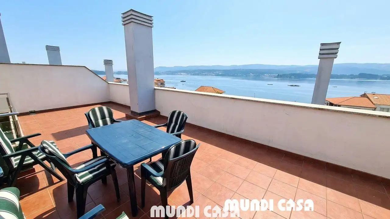 Terraza de Ático de alquiler en Rianxo con Calefacción, Terraza y Trastero