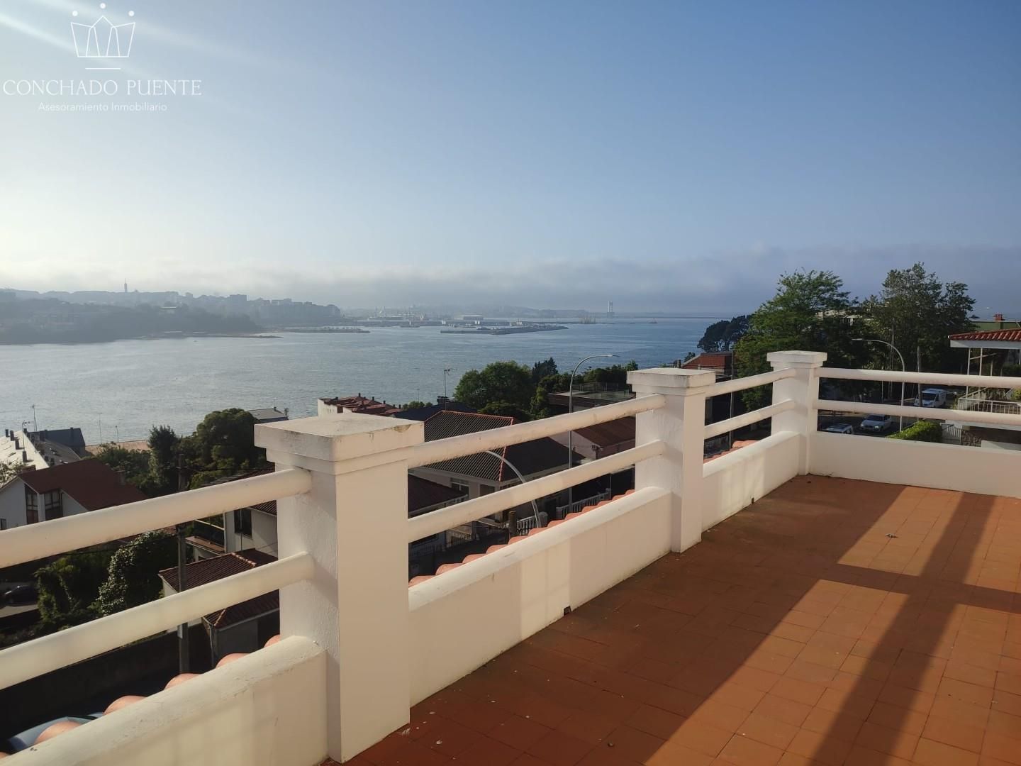 Terrace of House or chalet for sale in Oleiros