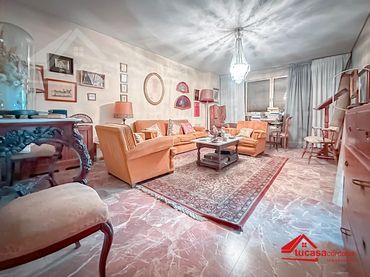 Appartamento con ascensore in vendita a Centro