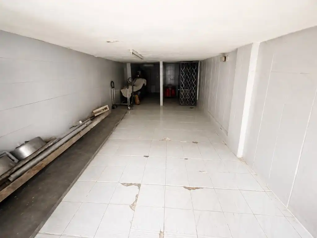 Business premises for sale in Calle Caba. Rg. Gines Cartagena, imagen 3