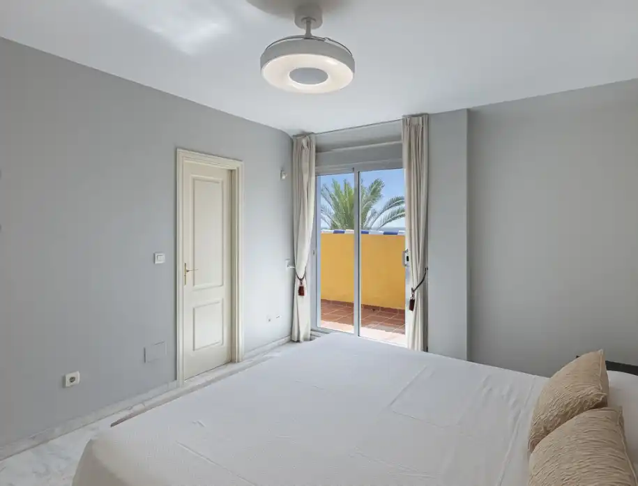 Wohnung mit Terrasse zum Verkauf in Río Real - Los Monteros, imagen 17