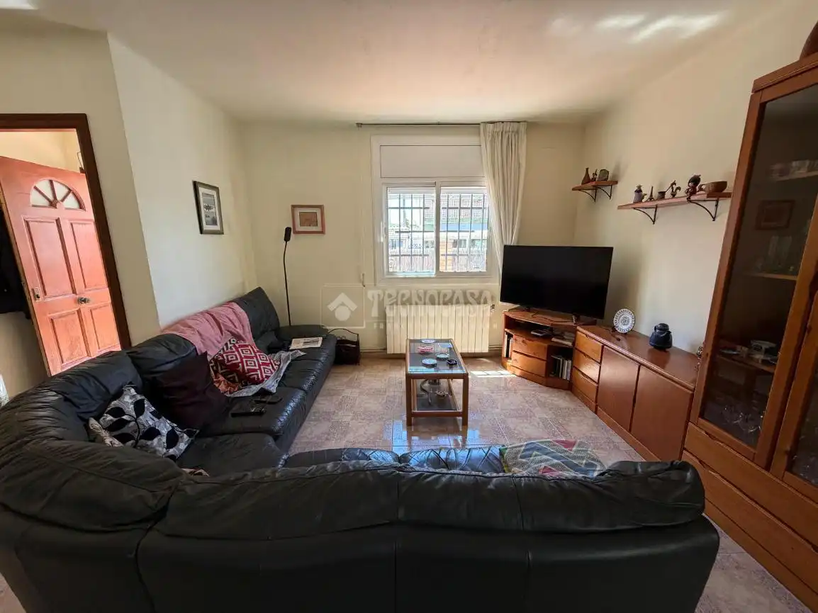 Sala d'estar de Casa o xalet en venda en Castelldefels amb Aire condicionat, Calefacció i Terrassa
