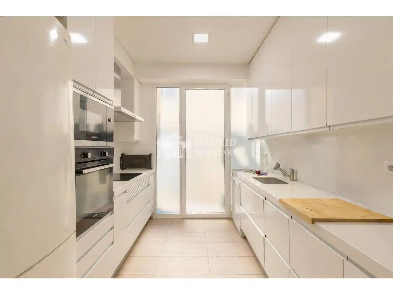 Küche von Wohnung zum Verkauf in Madrid mit Klimaanlage und Heizung