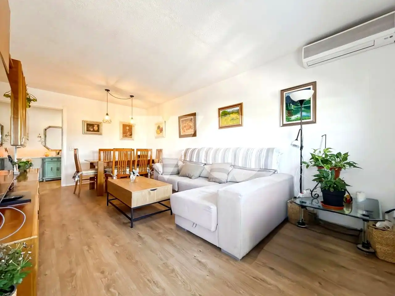 Wohnzimmer von Wohnung zum Verkauf in Usera
