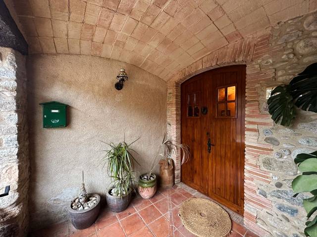 Finca rústica en Venta en Boadella i les Escaules