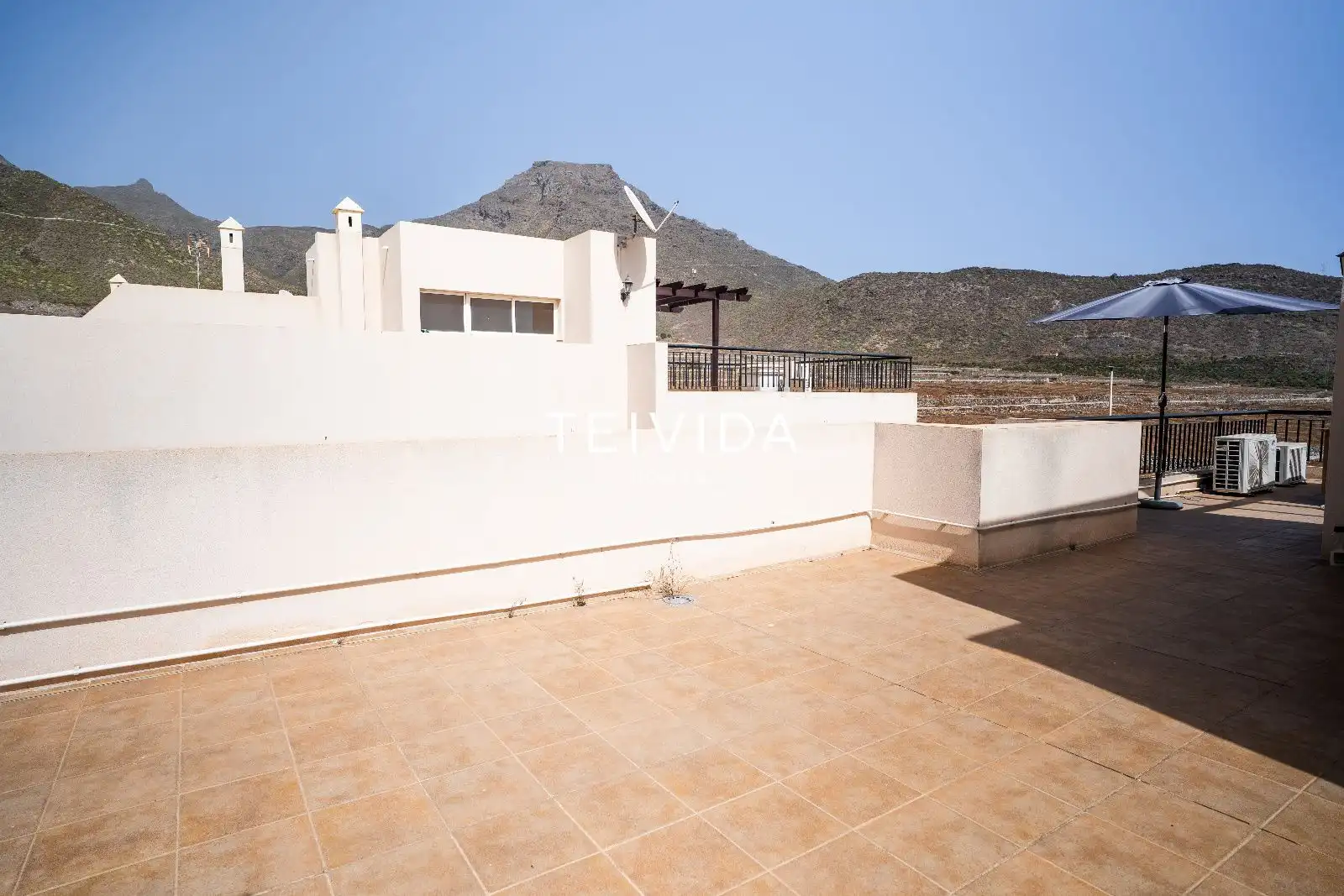 Terrassa de Casa adosada en venda en Adeje amb Aire condicionat, Jardí privat i Terrassa