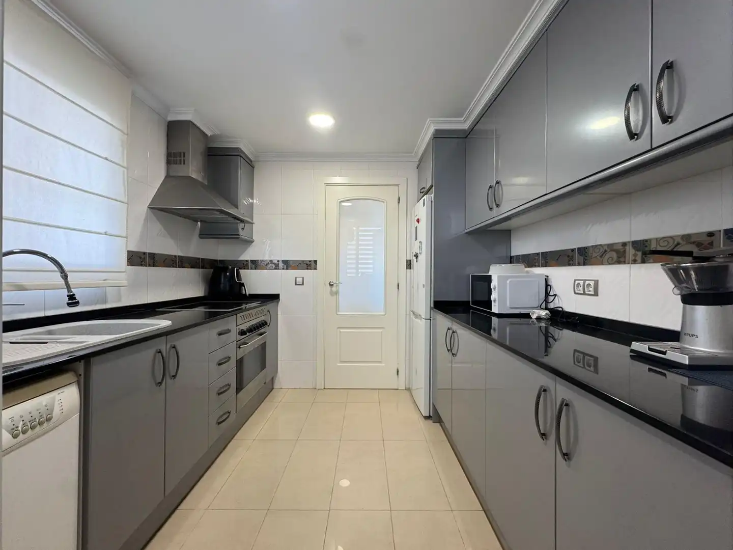 Cocina de Apartamento en venta en Dénia con Aire acondicionado, Calefacción y Jardín privado