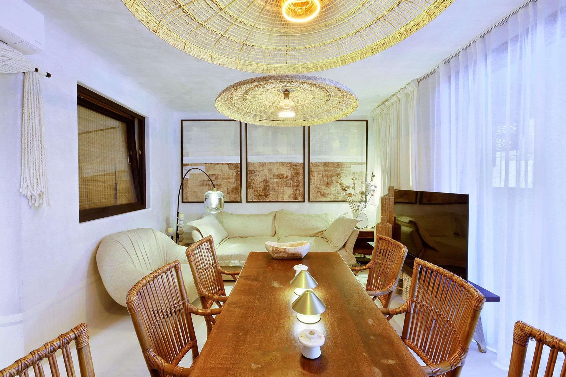 Living room of Attic for sale in  Barcelona Capital  with Terrace, Storage room and Furnished