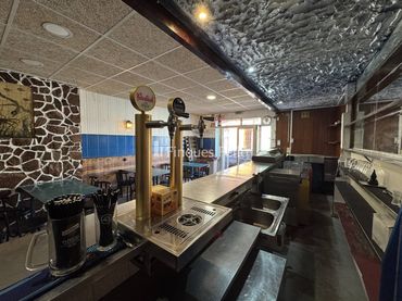 Local comercial en venda a Calle almeria